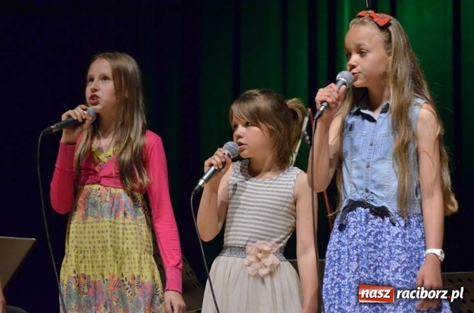 Zdjęcie w galerii na portalu naszraciborz.pl: Prezentacje grup artystycznych i zajęciowych w RCK  wiadomości z regionu