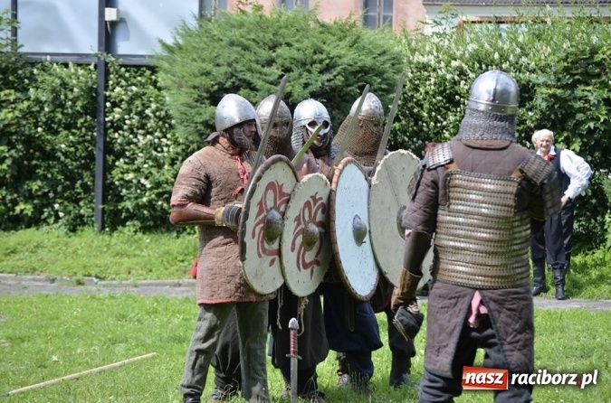 Zdjęcie w galerii na portalu naszraciborz.pl: Prezentacje grup artystycznych i zajęciowych w RCK  wiadomości z regionu