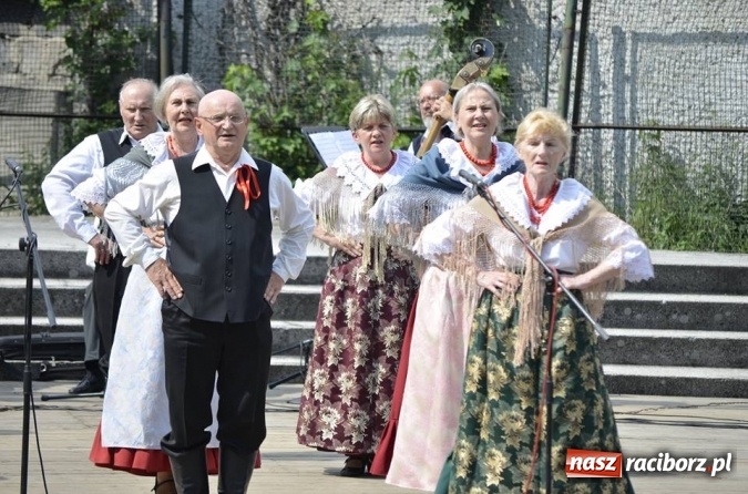 Zdjęcie w galerii na portalu naszraciborz.pl: Prezentacje grup artystycznych i zajęciowych w RCK  wiadomości z regionu