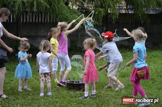 Zdjęcie w galerii na portalu naszraciborz.pl: Prezentacje grup artystycznych i zajęciowych w RCK  wiadomości z regionu