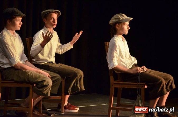 Zdjęcie w galerii na portalu naszraciborz.pl: Prezentacje grup artystycznych i zajęciowych w RCK  wiadomości z regionu