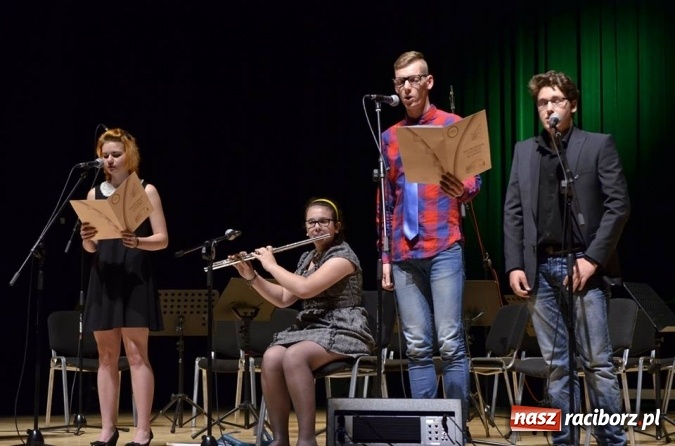 Zdjęcie w galerii na portalu naszraciborz.pl: Prezentacje grup artystycznych i zajęciowych w RCK  wiadomości z regionu