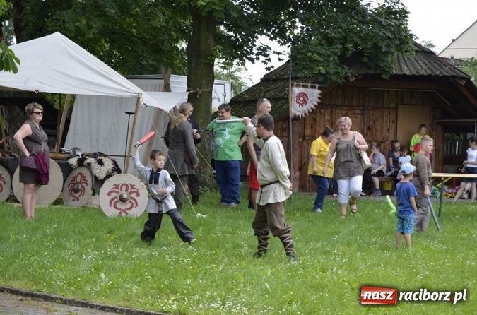 Zdjęcie w galerii na portalu naszraciborz.pl: Prezentacje grup artystycznych i zajęciowych w RCK  wiadomości z regionu