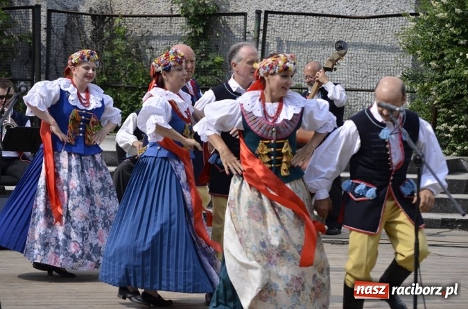 Zdjęcie w galerii na portalu naszraciborz.pl: Prezentacje grup artystycznych i zajęciowych w RCK  wiadomości z regionu
