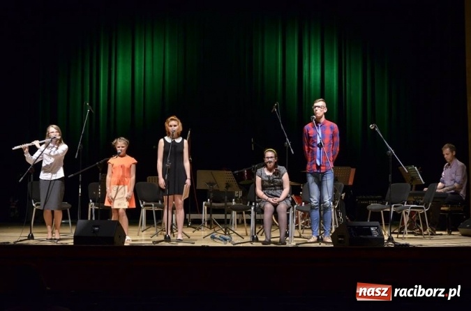 Zdjęcie w galerii na portalu naszraciborz.pl: Prezentacje grup artystycznych i zajęciowych w RCK  wiadomości z regionu