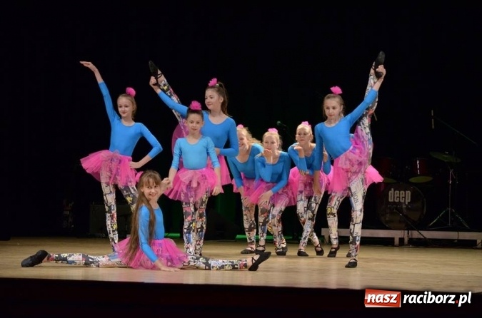 Zdjęcie w galerii na portalu naszraciborz.pl: Prezentacje grup artystycznych i zajęciowych w RCK  wiadomości z regionu