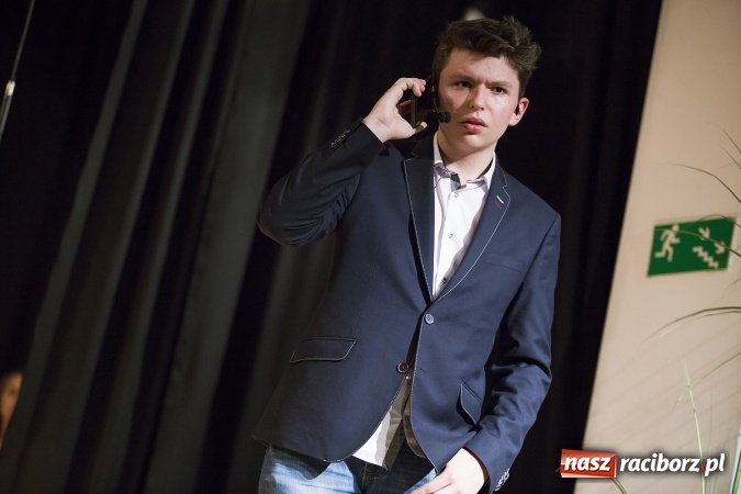 Zdjęcie w galerii na portalu naszraciborz.pl: Teatr KODO zaprosił na premierę spektaklu Cena wiadomości z regionu