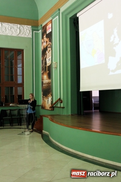 Zdjęcie w galerii na portalu naszraciborz.pl: Problemy architektoniczne i przestrzenne miasta linearnego. Seminarium w PWSZ wiadomości z regionu