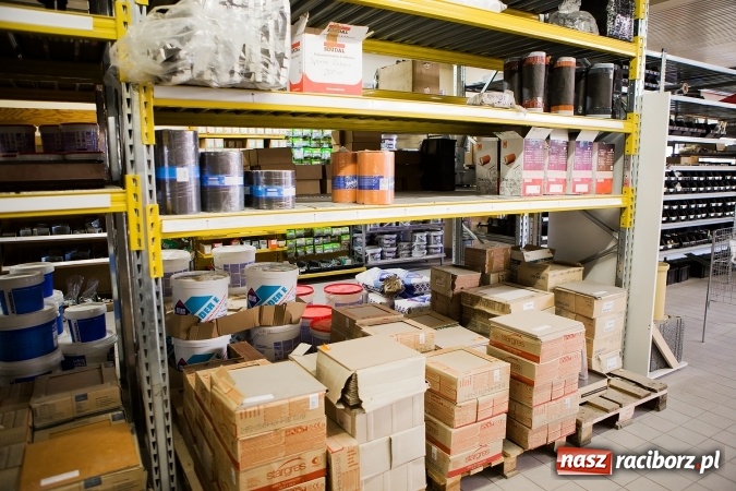 Zdjęcie w galerii na portalu naszraciborz.pl: Klej do płytek Atlas Geoflex w opakowaniu foliowym już do kupienia w Dombod-bis wiadomości z regionu