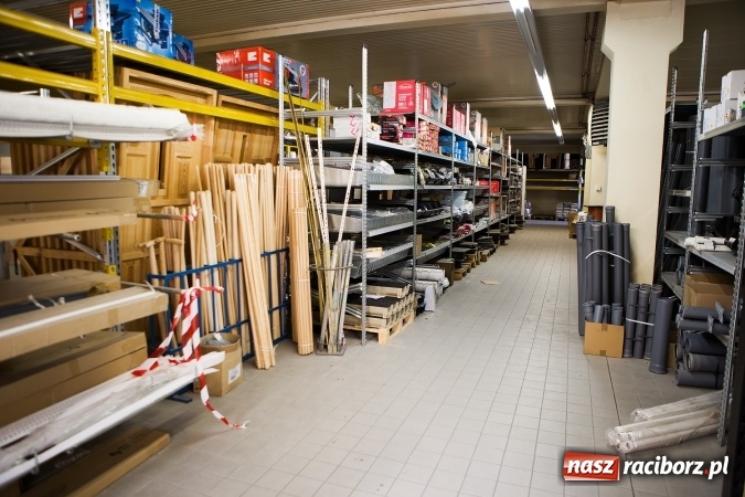 Zdjęcie w galerii na portalu naszraciborz.pl: Klej do płytek Atlas Geoflex w opakowaniu foliowym już do kupienia w Dombod-bis wiadomości z regionu