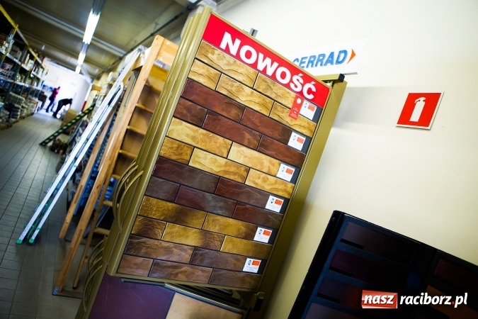 Zdjęcie w galerii na portalu naszraciborz.pl: Klej do płytek Atlas Geoflex w opakowaniu foliowym już do kupienia w Dombod-bis wiadomości z regionu