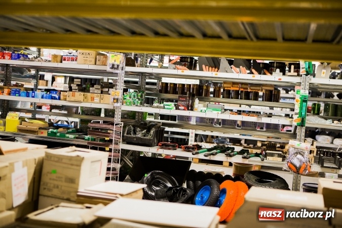 Zdjęcie w galerii na portalu naszraciborz.pl: Klej do płytek Atlas Geoflex w opakowaniu foliowym już do kupienia w Dombod-bis wiadomości z regionu