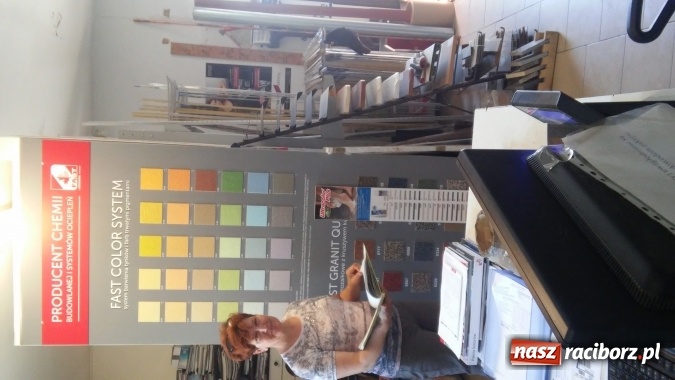 Zdjęcie w galerii na portalu naszraciborz.pl: Klej do płytek Atlas Geoflex w opakowaniu foliowym już do kupienia w Dombod-bis wiadomości z regionu