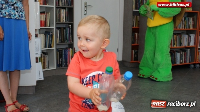 Zdjęcie w galerii na portalu naszraciborz.pl: Dzień Dziecka z Franklinem w bibliotece przy Bielskiej 12  wiadomości z regionu