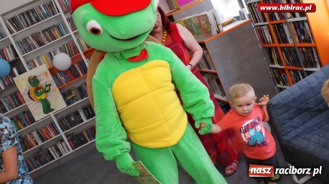 Zdjęcie w galerii na portalu naszraciborz.pl: Dzień Dziecka z Franklinem w bibliotece przy Bielskiej 12  wiadomości z regionu