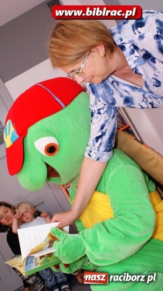 Zdjęcie w galerii na portalu naszraciborz.pl: Dzień Dziecka z Franklinem w bibliotece przy Bielskiej 12  wiadomości z regionu