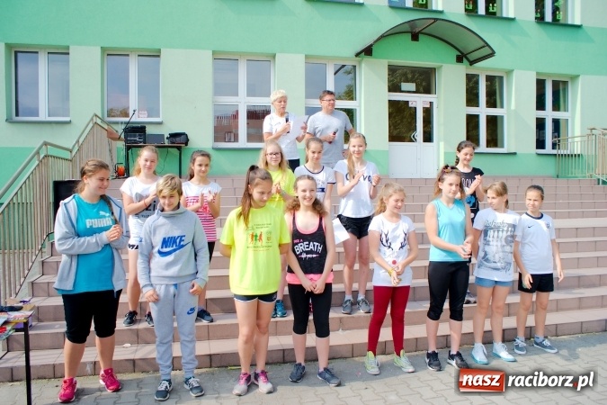 Zdjęcie w galerii na portalu naszraciborz.pl: W Szkole Podstawowej nr 13 świętowali Dzień Sportu wiadomości z regionu