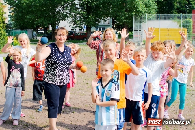 Zdjęcie w galerii na portalu naszraciborz.pl: W Szkole Podstawowej nr 13 świętowali Dzień Sportu wiadomości z regionu