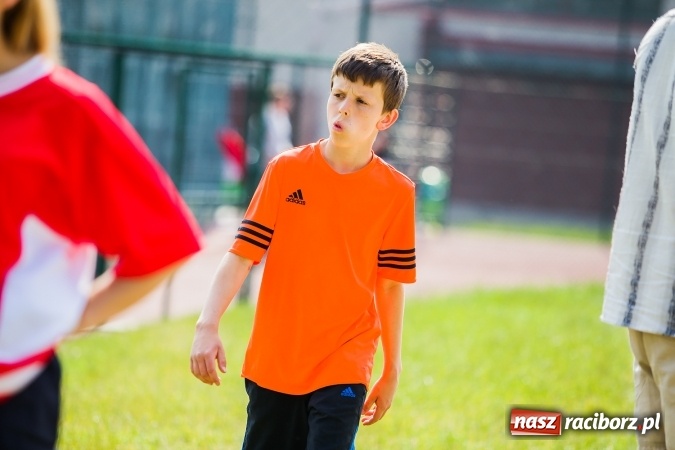 Zdjęcie w galerii na portalu naszraciborz.pl: Finał Rejonowy w Siatkówce Plażowej Szkół Gimnazjalnych Dziewcząt i Chłopców wiadomości z regionu