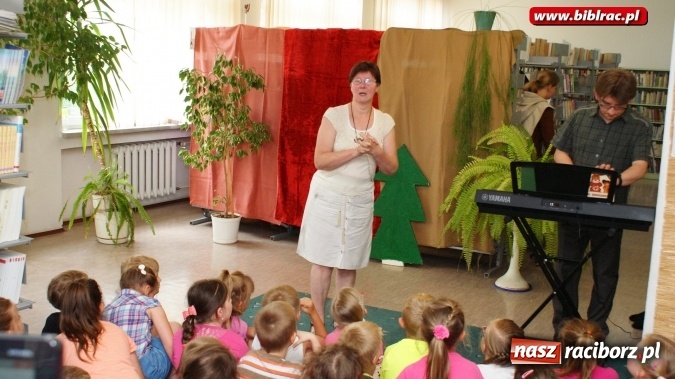 Zdjęcie w galerii na portalu naszraciborz.pl: XV Ogólnopolski Tydzień Czytania Dzieciom w raciborskiej bibliotece wiadomości z regionu