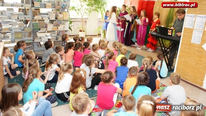 Zdjęcie w galerii na portalu naszraciborz.pl: XV Ogólnopolski Tydzień Czytania Dzieciom w raciborskiej bibliotece wiadomości z regionu