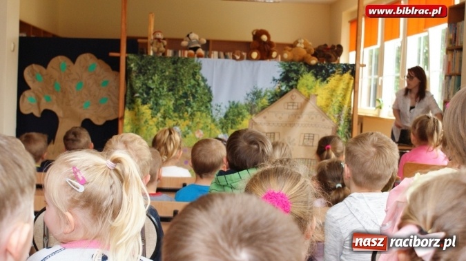 Zdjęcie w galerii na portalu naszraciborz.pl: XV Ogólnopolski Tydzień Czytania Dzieciom w raciborskiej bibliotece wiadomości z regionu