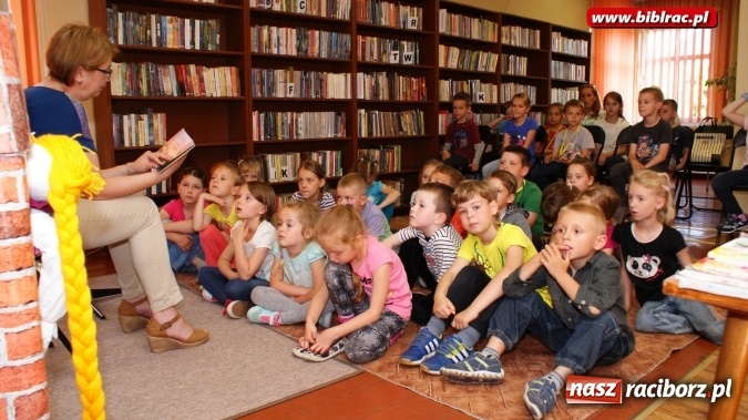 Zdjęcie w galerii na portalu naszraciborz.pl: XV Ogólnopolski Tydzień Czytania Dzieciom w raciborskiej bibliotece wiadomości z regionu