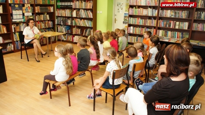 Zdjęcie w galerii na portalu naszraciborz.pl: XV Ogólnopolski Tydzień Czytania Dzieciom w raciborskiej bibliotece wiadomości z regionu