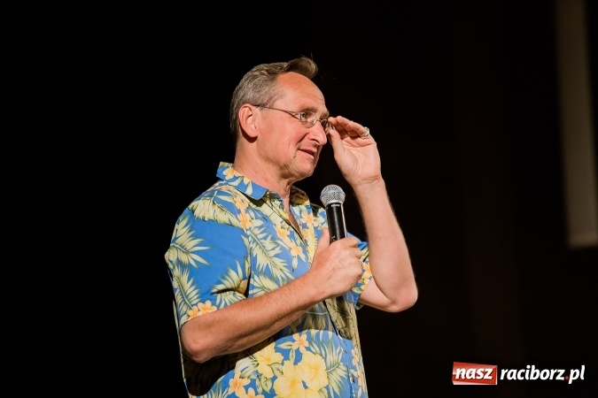 Zdjęcie w galerii na portalu naszraciborz.pl: Wojciech Cejrowski bawił w Raciborskim Centrum Kultury wiadomości z regionu