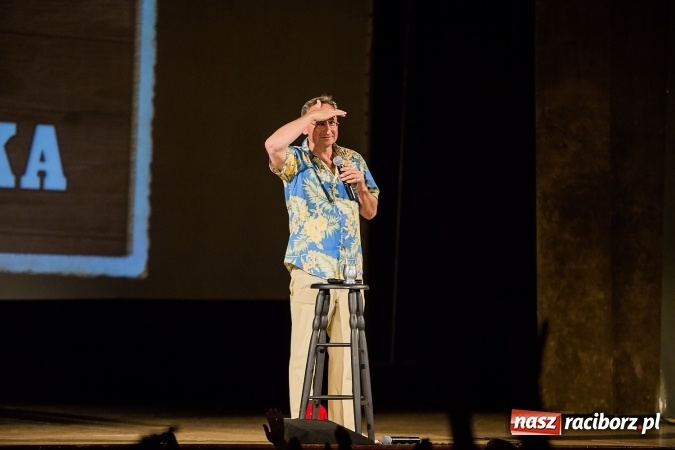 Zdjęcie w galerii na portalu naszraciborz.pl: Wojciech Cejrowski bawił w Raciborskim Centrum Kultury wiadomości z regionu