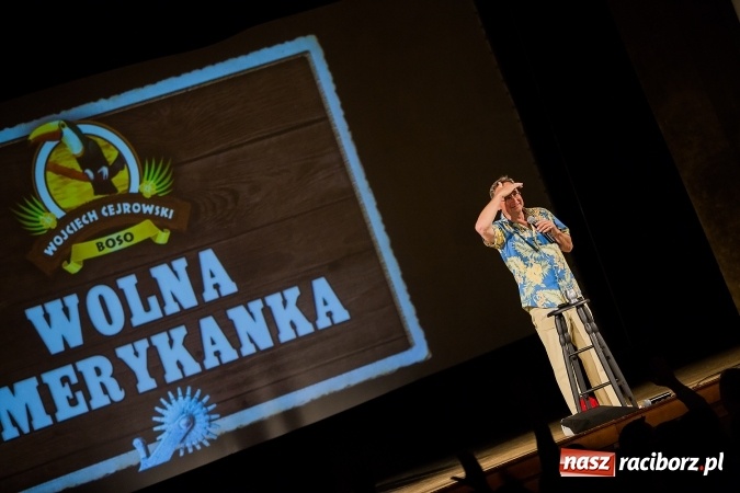 Zdjęcie w galerii na portalu naszraciborz.pl: Wojciech Cejrowski bawił w Raciborskim Centrum Kultury wiadomości z regionu