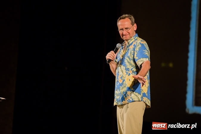 Zdjęcie w galerii na portalu naszraciborz.pl: Wojciech Cejrowski bawił w Raciborskim Centrum Kultury wiadomości z regionu