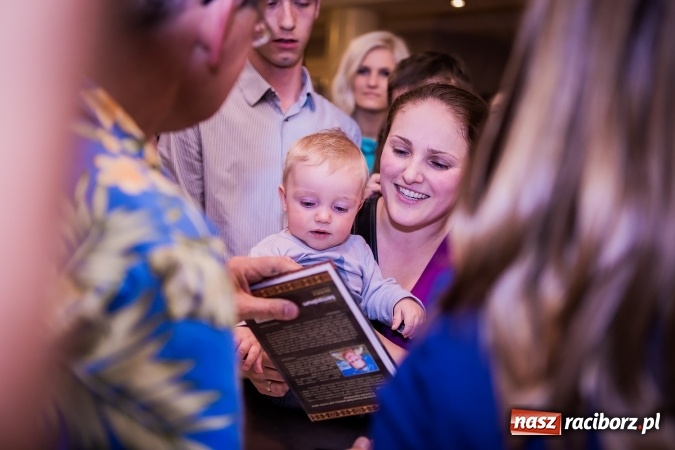 Zdjęcie w galerii na portalu naszraciborz.pl: Wojciech Cejrowski bawił w Raciborskim Centrum Kultury wiadomości z regionu