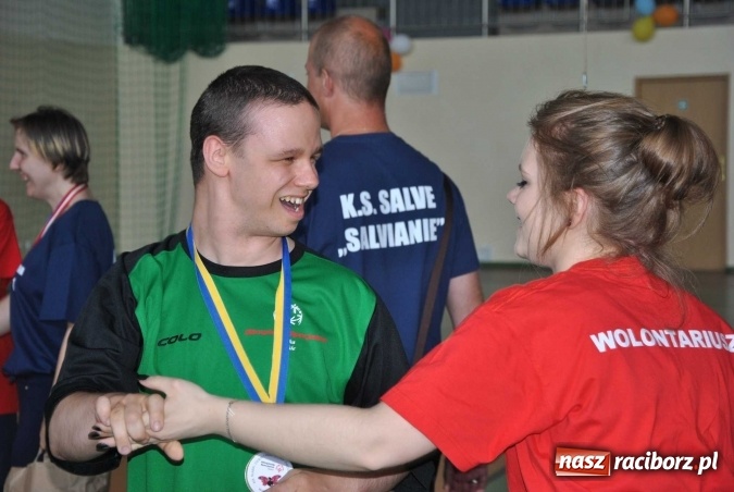 Zdjęcie w galerii na portalu naszraciborz.pl: XIX Śląski Dzień Treningowy Programu Aktywności Motorycznej Olimpiad Specjalnych z udziałem raciborskiego Huraganu wiadomości z regionu