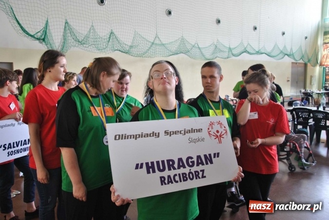 Zdjęcie w galerii na portalu naszraciborz.pl: XIX Śląski Dzień Treningowy Programu Aktywności Motorycznej Olimpiad Specjalnych z udziałem raciborskiego Huraganu wiadomości z regionu