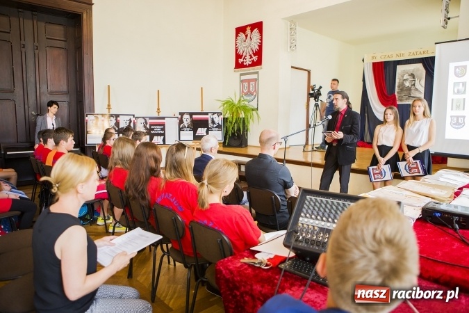 Zdjęcie w galerii na portalu naszraciborz.pl: Konkurs historyczny o II wojnie światowej rozstrzygnięty  wiadomości z regionu