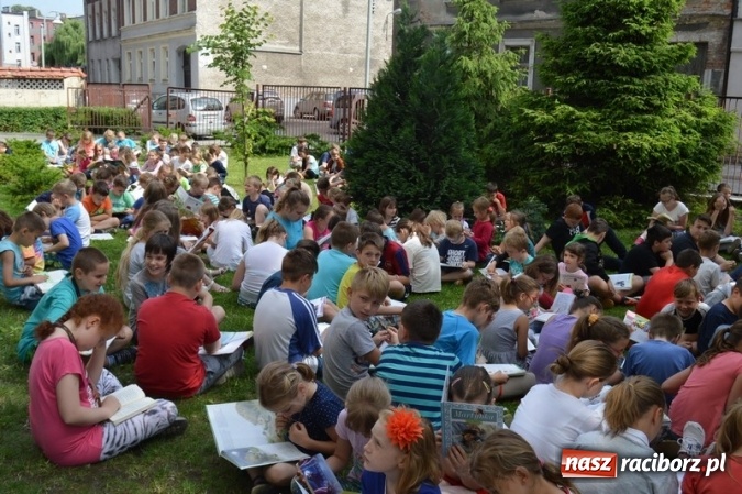 Zdjęcie w galerii na portalu naszraciborz.pl: Jak nie czytam, jak czytam - bronią się uczniowie SP 4  wiadomości z regionu