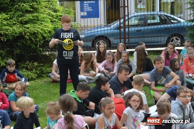 Zdjęcie w galerii na portalu naszraciborz.pl: Jak nie czytam, jak czytam - bronią się uczniowie SP 4  wiadomości z regionu