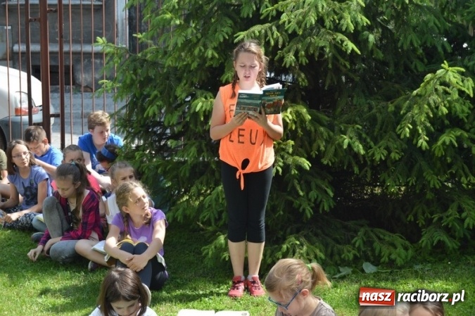 Zdjęcie w galerii na portalu naszraciborz.pl: Jak nie czytam, jak czytam - bronią się uczniowie SP 4  wiadomości z regionu