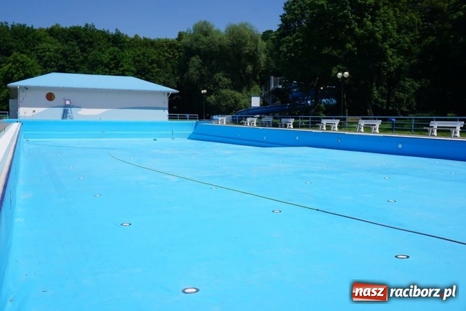 Zdjęcie w galerii na portalu naszraciborz.pl: Basen pod Oborą będzie czynny od 25 czerwca wiadomości z regionu