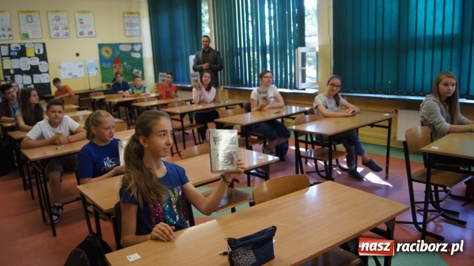 Zdjęcie w galerii na portalu naszraciborz.pl: Troliki przepustką na letnie kolonie w Grodźcu  wiadomości z regionu