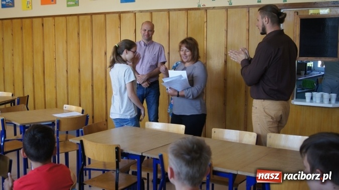 Zdjęcie w galerii na portalu naszraciborz.pl: Troliki przepustką na letnie kolonie w Grodźcu  wiadomości z regionu