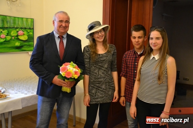 Zdjęcie w galerii na portalu naszraciborz.pl: Racibórz i okolice - wernisaż wystawy obrazów olejnych i akrylowych na Zamku Piastowskim wiadomości z regionu