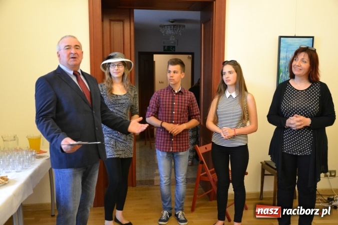 Zdjęcie w galerii na portalu naszraciborz.pl: Racibórz i okolice - wernisaż wystawy obrazów olejnych i akrylowych na Zamku Piastowskim wiadomości z regionu