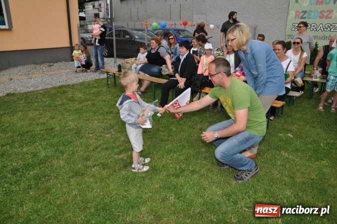 Zdjęcie w galerii na portalu naszraciborz.pl: Sportowo i artystycznie dla Mamy i Taty. Festyn w Domowym Przedszkolu wiadomości z regionu