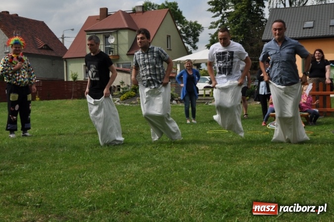 Zdjęcie w galerii na portalu naszraciborz.pl: Sportowo i artystycznie dla Mamy i Taty. Festyn w Domowym Przedszkolu wiadomości z regionu