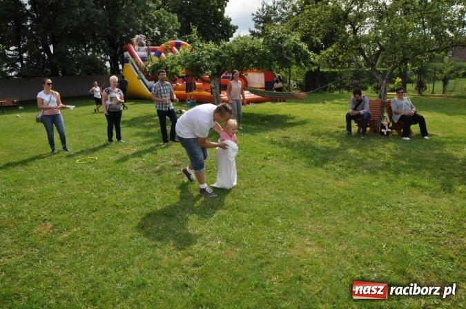 Zdjęcie w galerii na portalu naszraciborz.pl: Sportowo i artystycznie dla Mamy i Taty. Festyn w Domowym Przedszkolu wiadomości z regionu