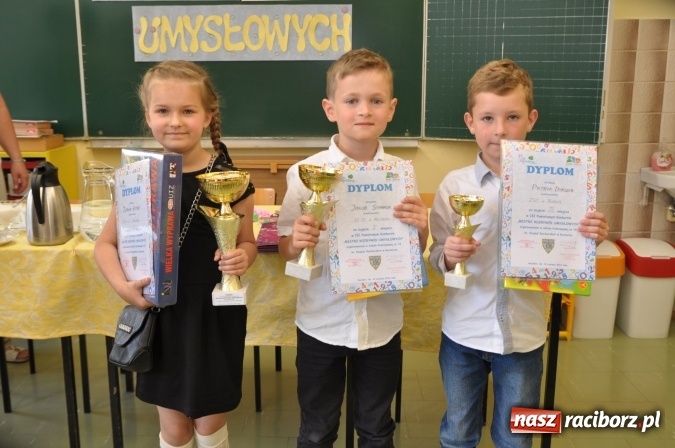 Zdjęcie w galerii na portalu naszraciborz.pl: Mistrz Rozrywek Umysłowych - powiatowy konkurs dla pierwszak&oacute;w w SP 18 wiadomości z regionu