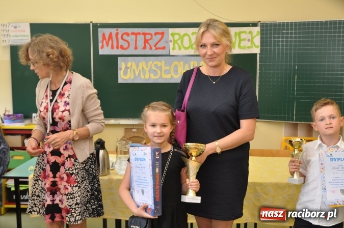 Zdjęcie w galerii na portalu naszraciborz.pl: Mistrz Rozrywek Umysłowych - powiatowy konkurs dla pierwszak&oacute;w w SP 18 wiadomości z regionu