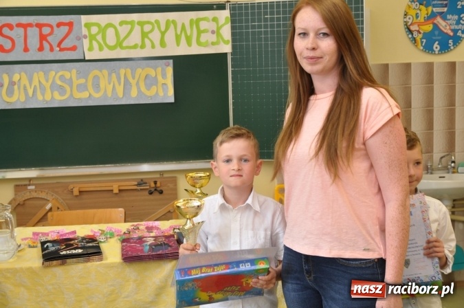 Zdjęcie w galerii na portalu naszraciborz.pl: Mistrz Rozrywek Umysłowych - powiatowy konkurs dla pierwszak&oacute;w w SP 18 wiadomości z regionu